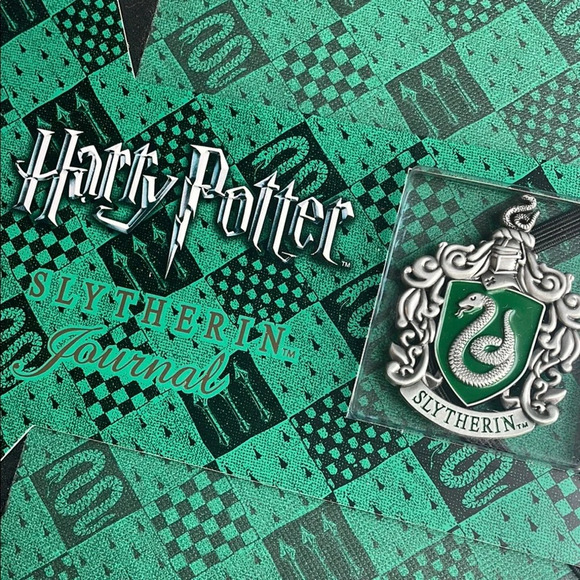 Harry Potter Slytherin Journal - Green - Picture 3 of 3